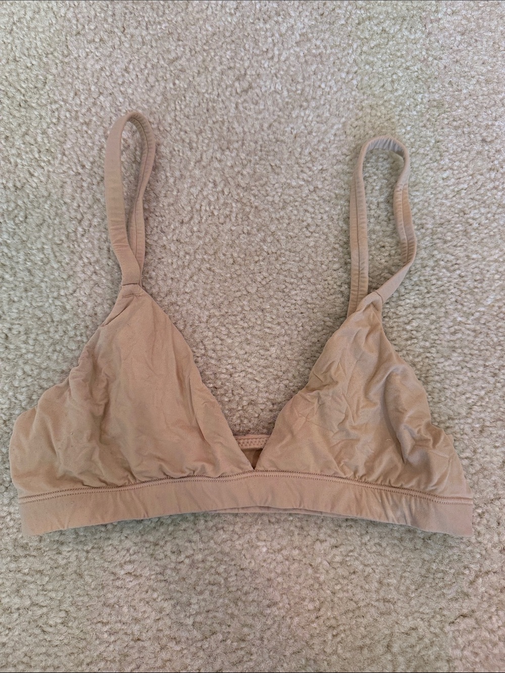 SKIMS FITS EVERYBODY Light Beige Wireless Bralette